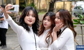 Học sinh trường chuyên học Ngữ văn và Toán nâng cao 70 tiết/năm