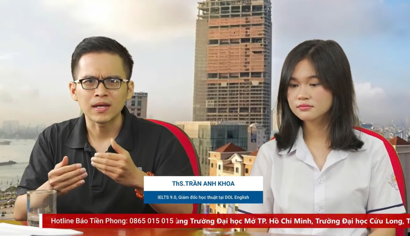 ThS Trần Anh Khoa (trái). z6843313182566-e7ddff5db86e3ba26636a90a9367f47d.jpg