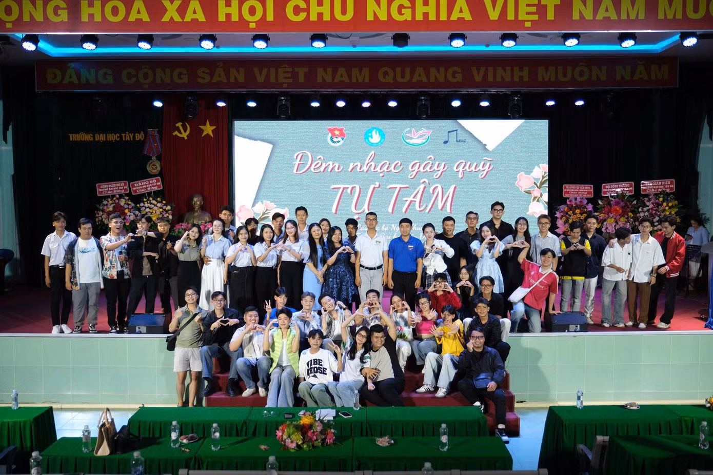 z6800137431060-bd801bf0b0b2a87db2a6f032a048aff7.jpg