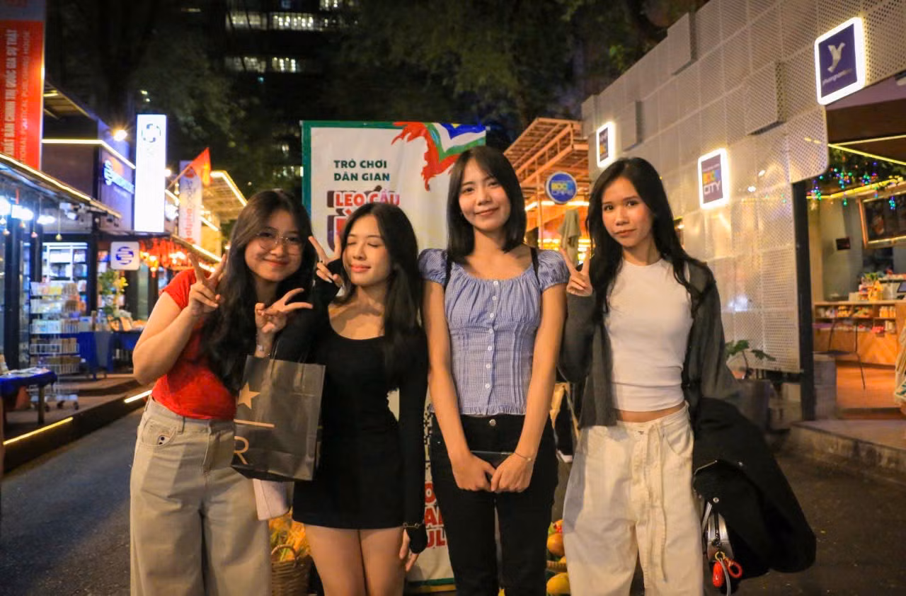 z7249180142411-0dd012f842d785a7b89e92531157fabe.jpg