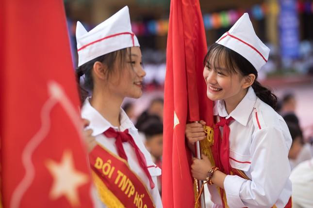 Học sinh Hà Nội và các địa phương có dịch COVID-19 năm nay ngậm ngùi vì sẽ không có lễ khai giảng trực tiếp như những năm học trước. 