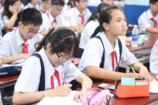Bộ GD&ĐT đề nghị địa phương tiếp nhận học sinh từ vùng dịch về quê học tập.