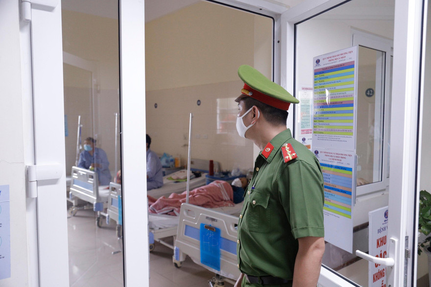 CẬP NHẬT COVID-19 ngày 6/5: Bệnh viện K siết phòng dịch, phạt người không đeo khẩu trang