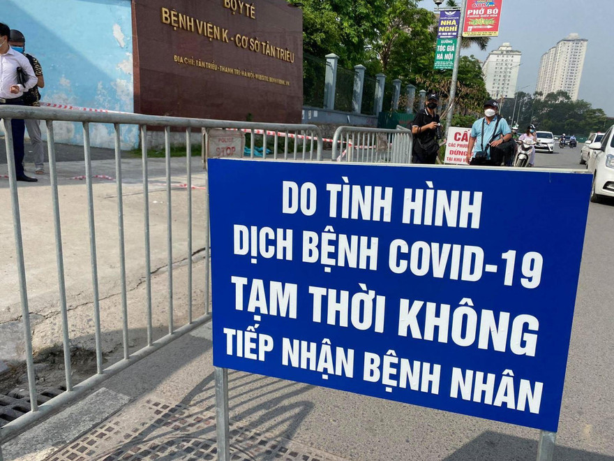 Nỗ lực kiểm soát dịch tại 2 bệnh viện bị phong toả vì COVID-19