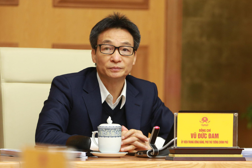 Phó Thủ tướng Vũ Đức Đam chủ trì hội nghị. Ảnh: Đình Nam