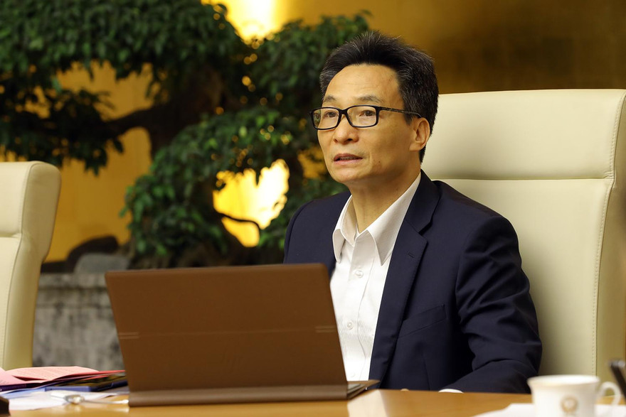 Phó Thủ tướng Vũ Đức Đam chủ trì cuộc họp Ban chỉ đạo Quốc gia phòng chống dịch COVID-19, chiều 9/4. Ảnh: Đ.N