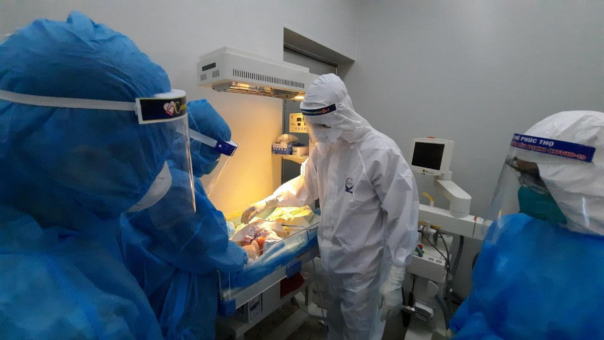 Ca mắc COVID-19 tăng liên tục tại TPHCM: Áp lực lớn lên hệ thống điều trị