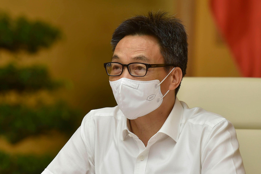 Phó Thủ tướng: Phối hợp chặt chẽ đưa đón người từ vùng dịch về quê, ưu tiên phụ nữ có thai