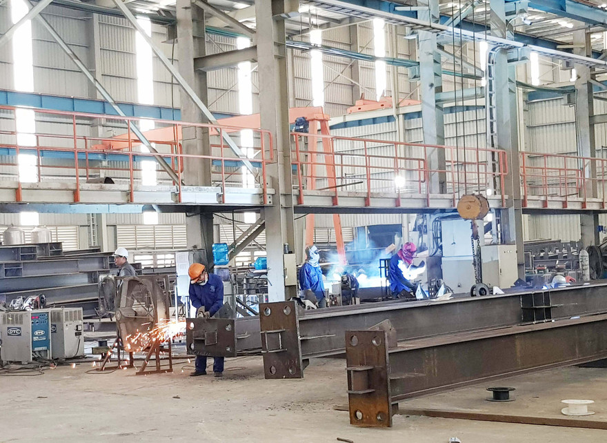 Người lao động cần tham gia bảo hiểm thất nghiệp (Ảnh minh họa - Kiến Nghĩa) 