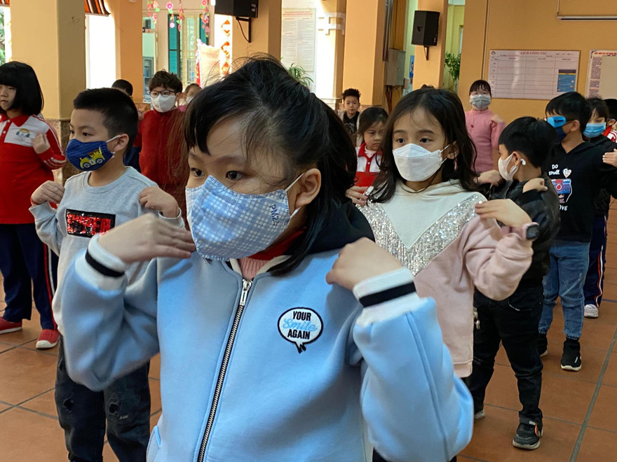 Học sinh THPT quay lại trường học từ 2/3