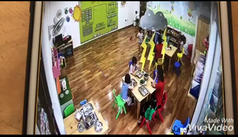 Hình ảnh cắt từ camera ghi lại sự việc