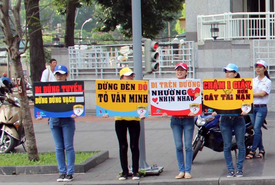 Khẩu hiệu xuất sắc giải, thưởng trị giá 11 triệu đồng