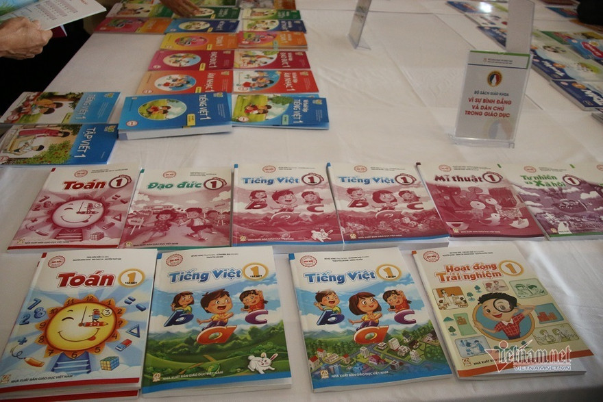 Hiện đã có 30 địa phương báo cáo chọn SGK.