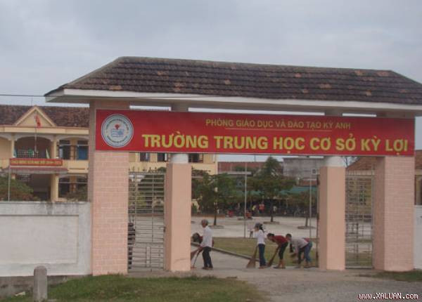 Học sinh hai năm nay không được đến trường