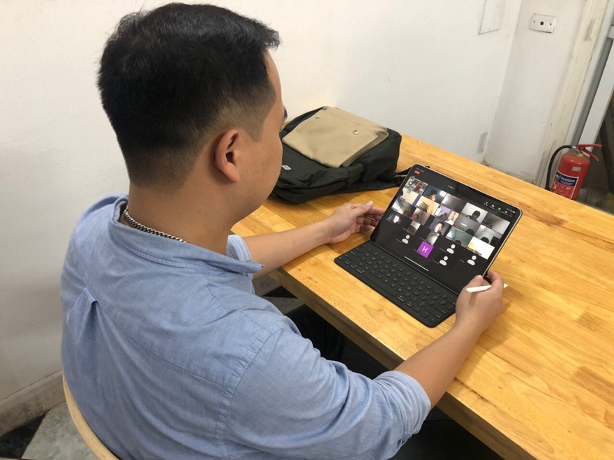 Giáo viên, các trường sẵn sàng dạy trực tuyến. 