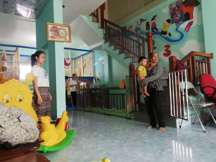 Phụ huynh đến đón trẻ sáng nay