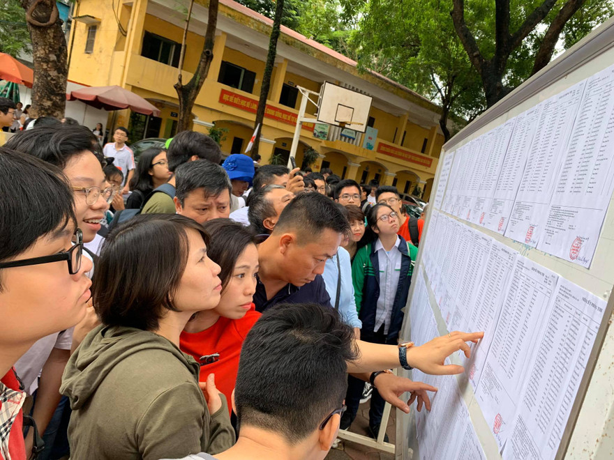 Bộ GD&ĐT lùi thi THPT quốc gia lần 2.