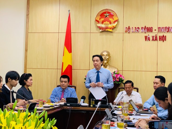 Ông Đặng Nam phát biểu lễ khởi động chiến dịch sáng 20/9