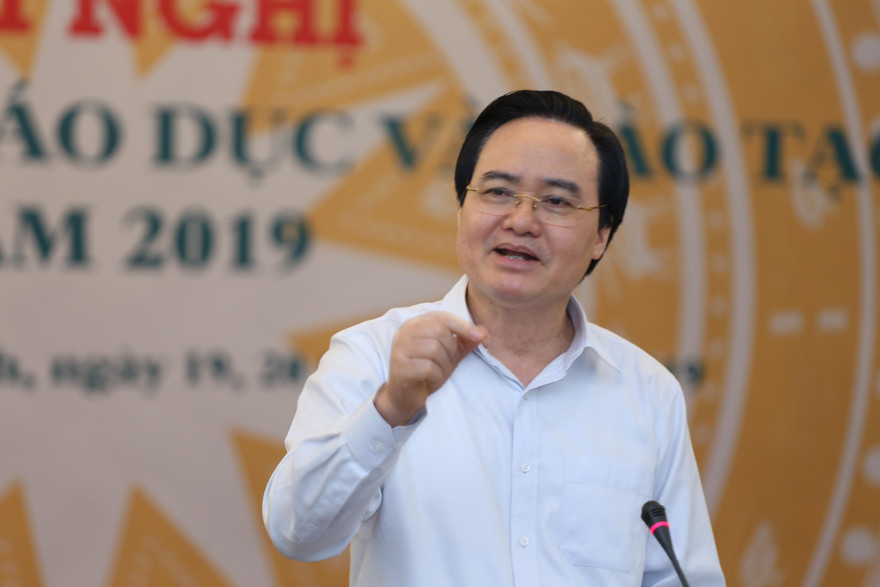 Bộ trưởng Phùng Xuân Nhạ phát biểu tại hội nghị