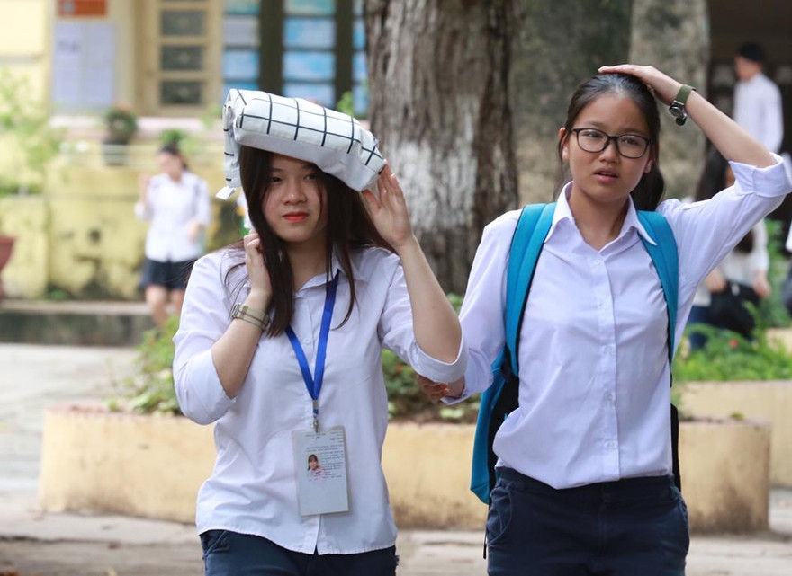 Bộ GD&ĐT đang xem xét phương án cho học sinh quay lại trường học từ 3/2.