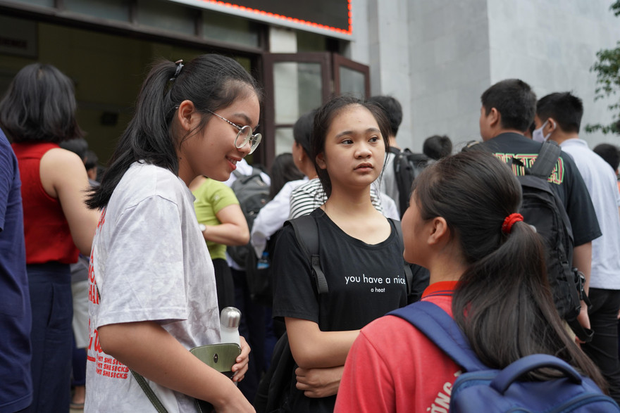 Thí sinh dự thi vào trường THPT chuyên Khoa học Tự nhiên năm 2020