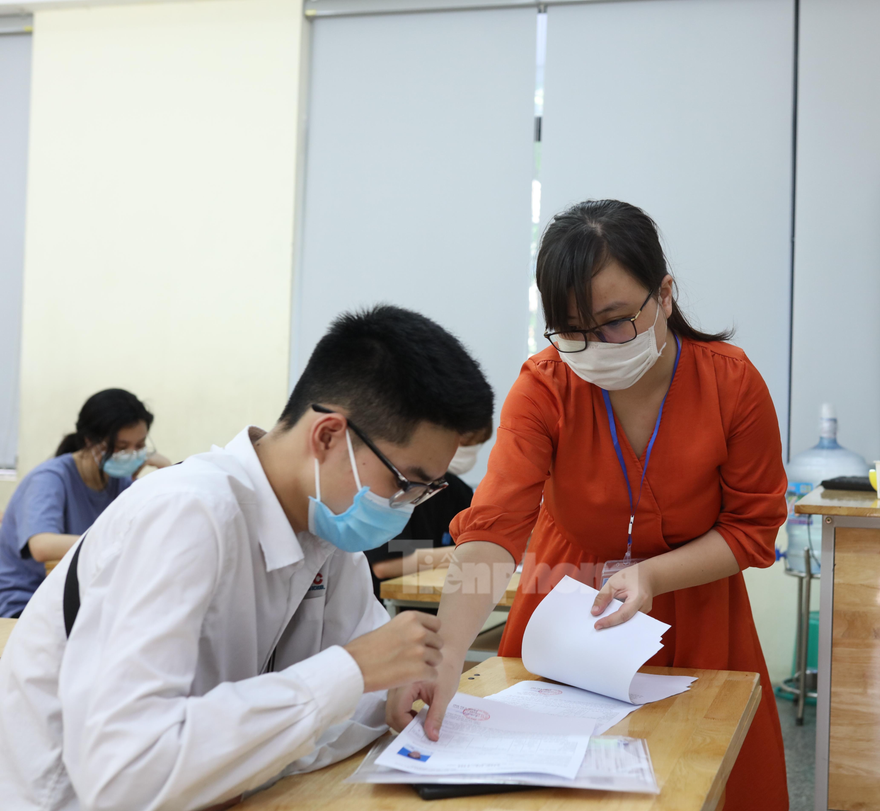 Bộ GD&ĐT chính thức công bố đáp án, thang điểm môn Ngữ văn tốt nghiệp THPT