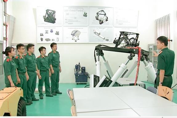 Điểm chuẩn 17 trường quân sự: Kỷ lục mới, cao nhất 29,44 điểm