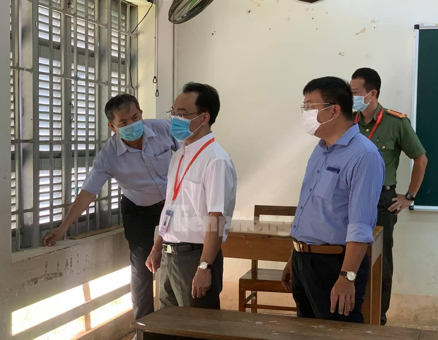 Thứ trưởng Bộ GD&ĐT: Thi tốt nghiệp THPT, xử lý không khéo, việc nhỏ có thể thành việc lớn