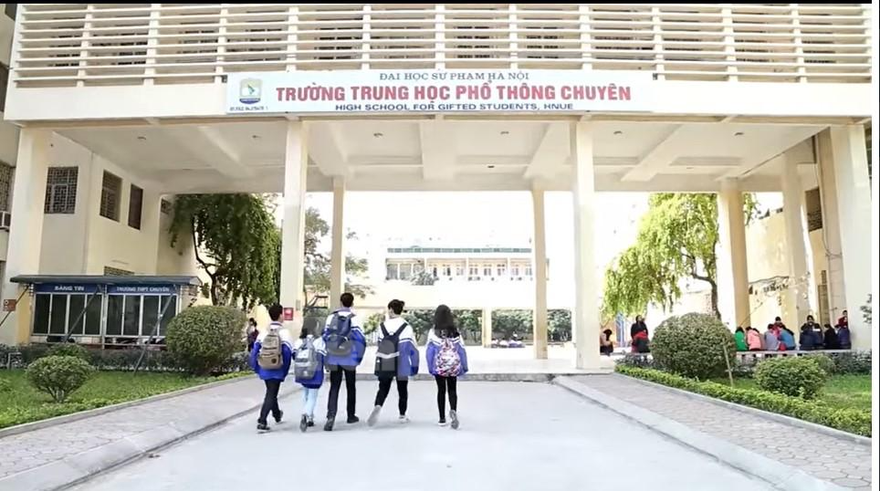 Thí sinh thi lớp 10 trường THPT chuyên Đại học Sư phạm đợt 2 sẽ phỏng vấn trực tuyến