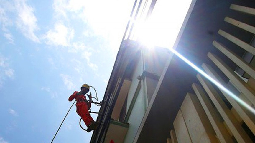 Nắng nóng gay gắt tái xuất, kéo dài nhiều ngày