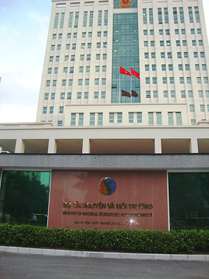 Bộ TN&MT kiểm điểm, xử lý vụ bổ nhiệm cán bộ thiếu tiêu chuẩn