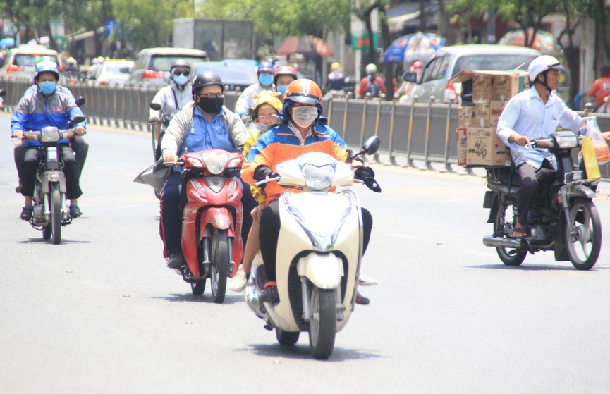 Các tỉnh Bắc Trung Bộ, Tây Bắc Bộ và Đông Nam Bộ đang có nắng nóng. 