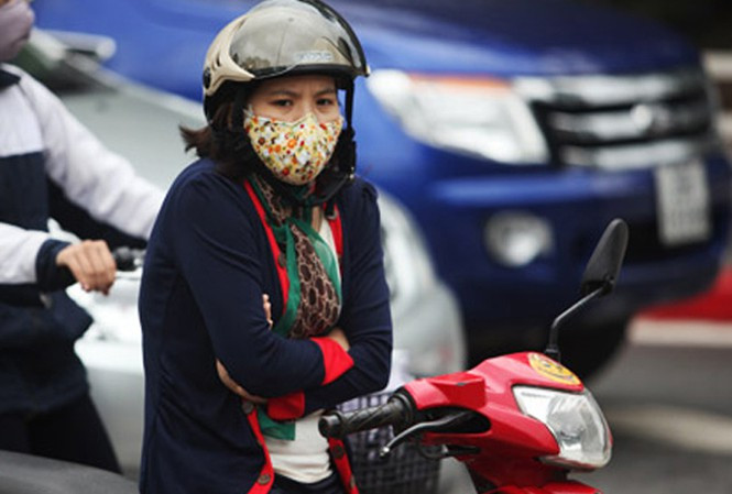 Ngày mai, người dân thủ đô đón rét đậm khi nhiệt độ dao động từ 12-16 độ.