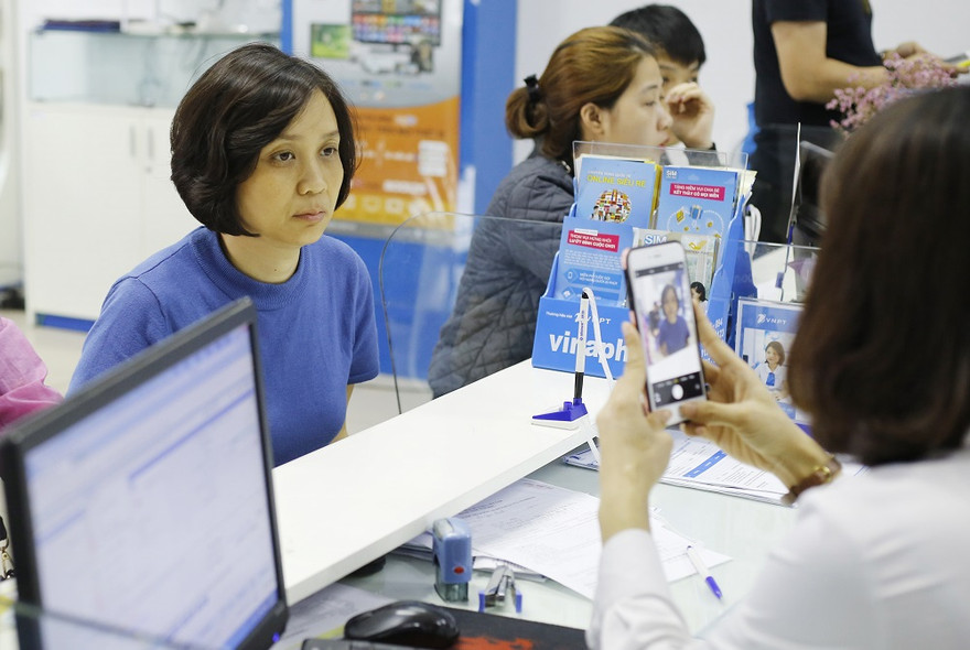 Những cách nào cập nhật ảnh chân dung, đăng ký thông tin thuê bao?