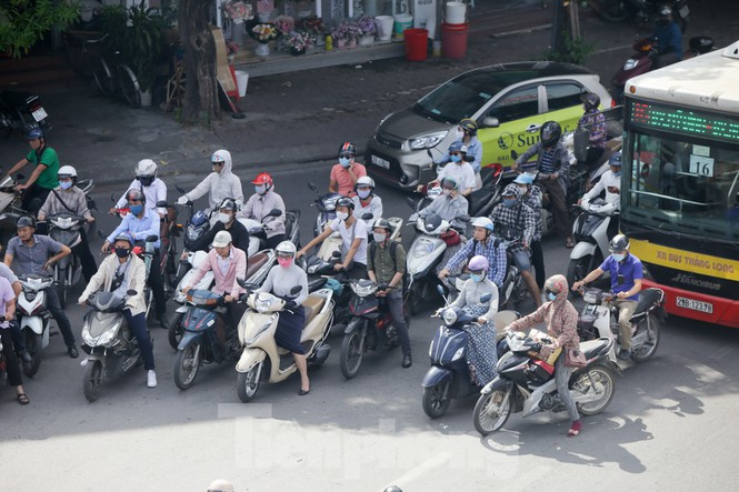 Nắng nóng đạt đỉnh điểm trong những ngày tới ở miền Bắc và miền Trung. Ảnh: Nguyễn Trọng Tài.