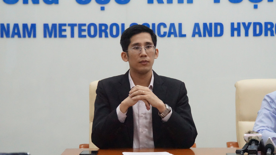 Ông Trần Quang Năng, Trưởng phòng Dự báo Thời tiết của Trung tâm Dự báo Khí tượng Thủy văn Quốc gia.