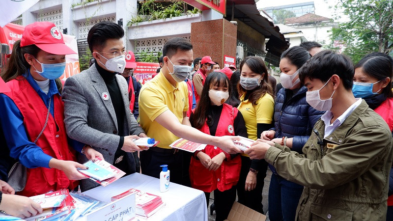 Hàng cứu trợ cho đồng bào miền Trung sẽ được Bưu điện Việt Nam vận chuyển miễn phí.