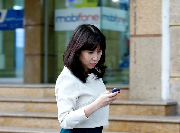 Giảm khuyến mại, doanh thu di động các nhà mạng giảm sút