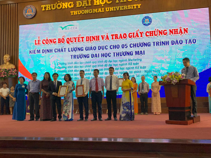 5 chương trình đào tạo của đại học Thương mại vừa được kiểm định