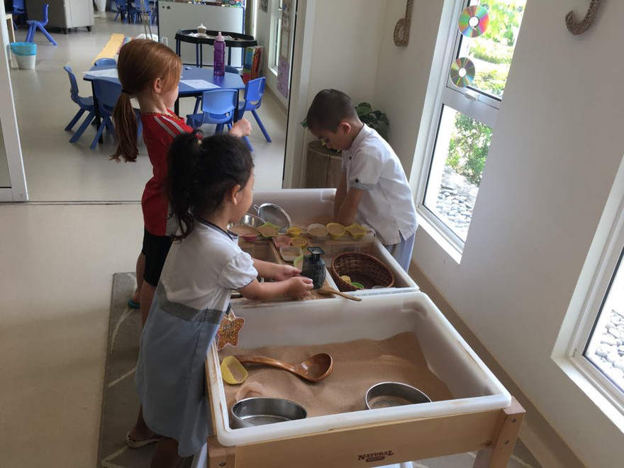 Học sinh trường quốc tế