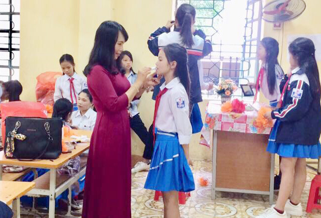 Nước mắt giáo viên hợp đồng khi nào thôi rơi?