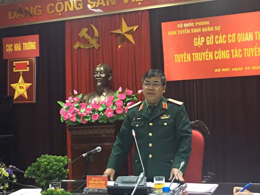 Trung tướng Trần Hữu Phúc thông tin đến báo chí chiều qua, 14/3 - Ảnh: QH