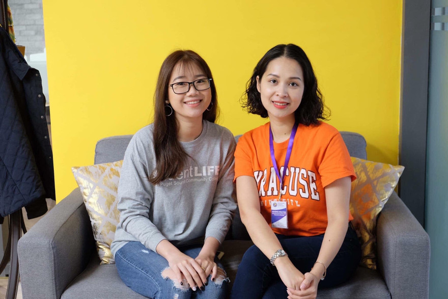 Thu Trà (bên trái), du học sinh Việt tại Mỹ