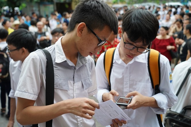 Thí sinh dự thi vào trường THPT Chuyên KHTN năm học 2020 - 2021 vừa qua