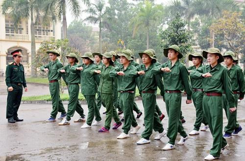 Lương lao động theo ngành an ninh quốc phòng đang giữ vị trí đầu bảng