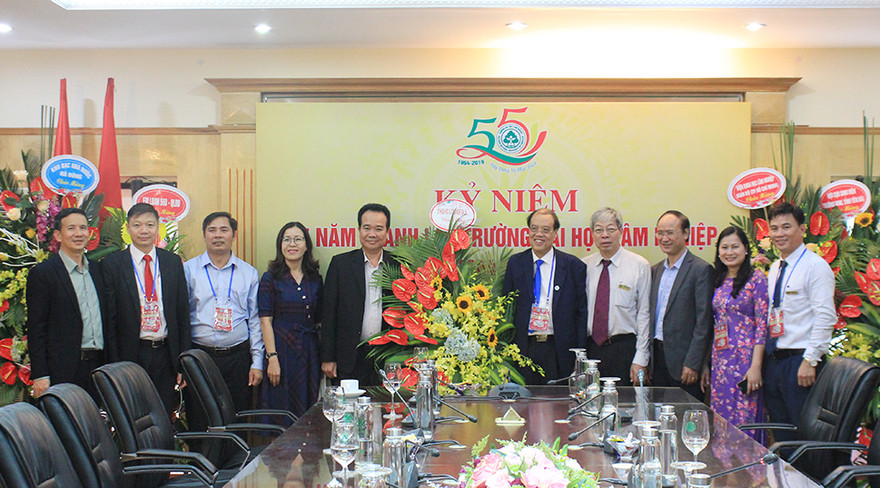 Trường ĐH phải có nhiệm vụ đưa công nghệ vào phát triển lâm nghiệp