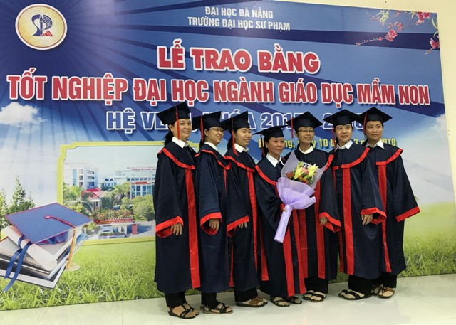 Học bổng hỗ trợ sinh hoạt phí cho sinh viên sư phạm