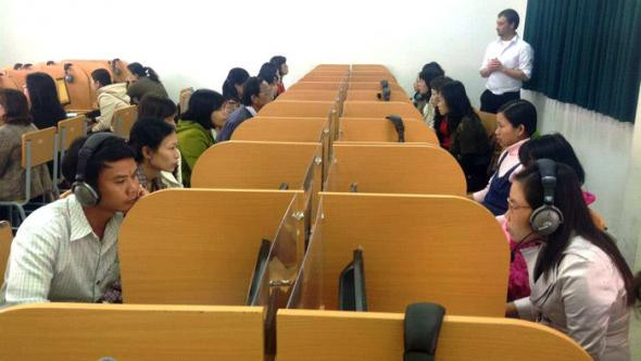 Để đạt chuẩn ngoại ngữ, các trường ĐH cũng đau đầu