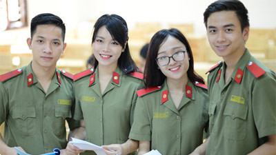 Điểm trúng tuyển vào khối trường công an năm nay cũng giảm mạnh
