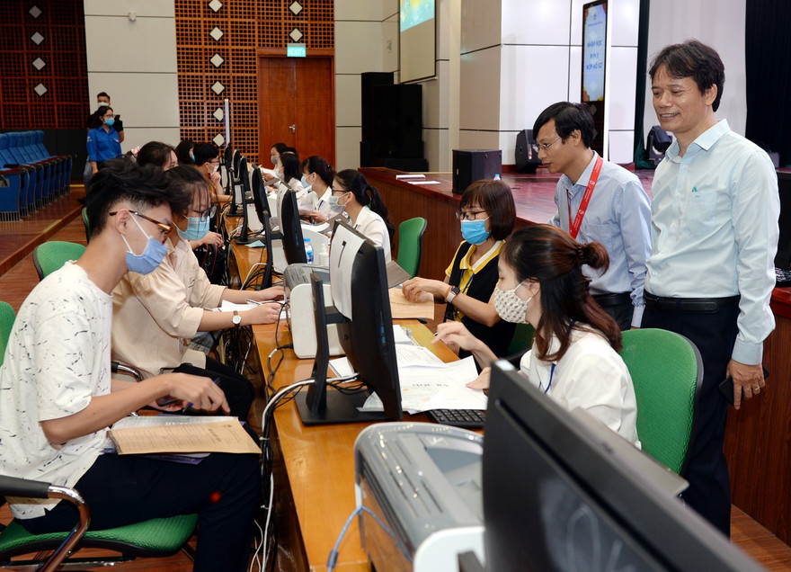 Dự kiến điểm chuẩn vào đại học Kinh tế Quốc dân tăng từ 1-3 điểm